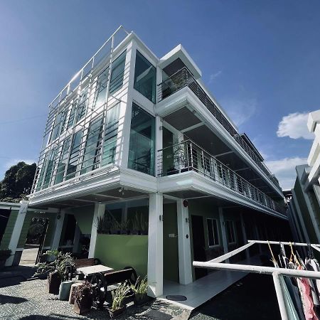 Delta Star Manor Hotel Naga Kültér fotó